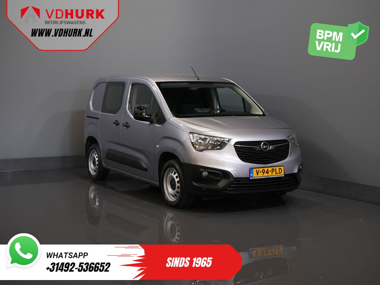 Opel Combo - 1.2 Turbo BENZINE 3Pers./ Carplay/ Navi/ Camera/ PDC/ Cruise/ Airco - AutoWereld.nl
