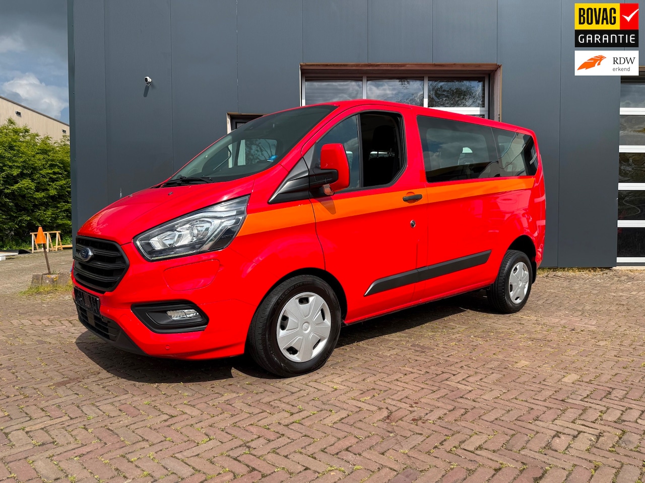 Ford Transit Custom - 320 1.0 EcoBoost L1H1 PHEV Trend 8 pers | Camera | Carplay - AutoWereld.nl