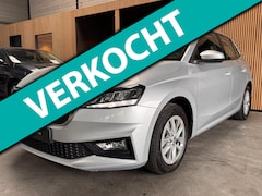 Skoda Fabia - 1.0 TSI Business Edition Automaat Carplay|PDC|Airco|Cruise
