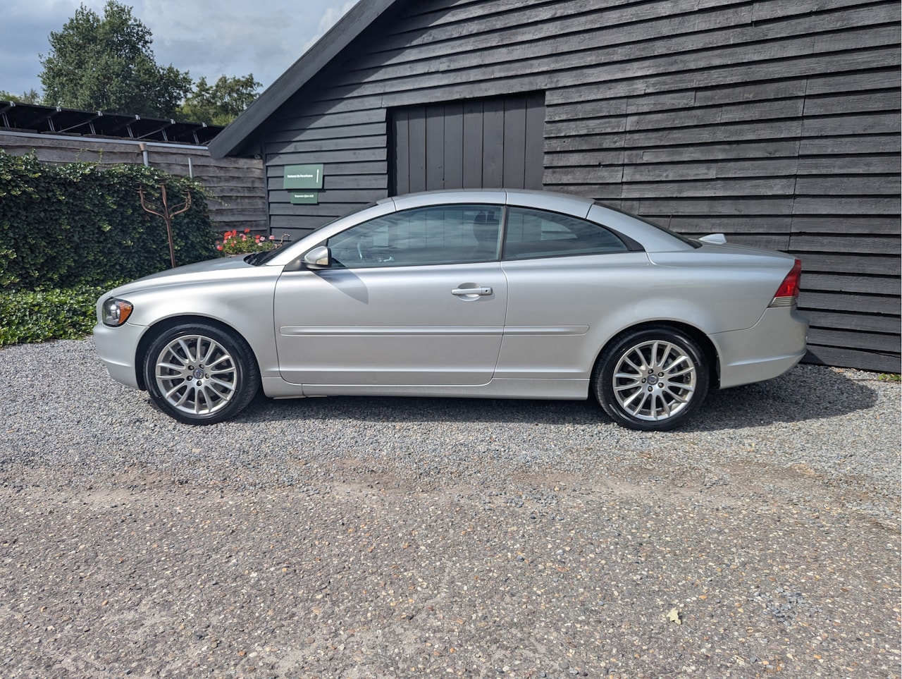 Volvo C70 Convertible - 2.4 D5 Summum 2.4 D5 Summum - AutoWereld.nl
