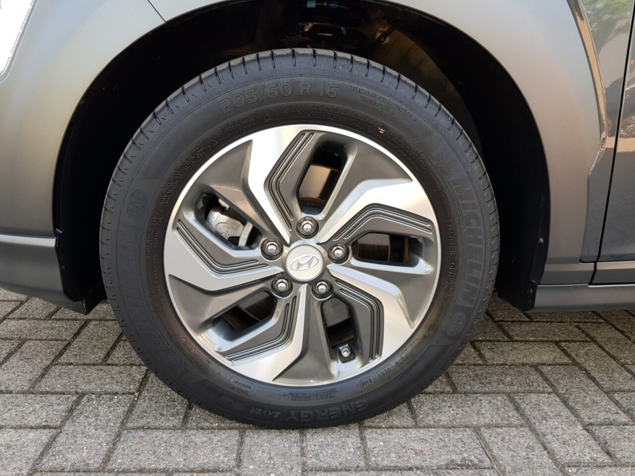 Hyundai Kona - 1.6 GDI HEV Fashion 1.6 GDI HEV Fashion