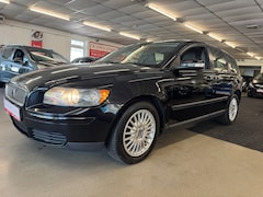 Volvo V50 - 1.6. Zeer goed onderhouden, rekeningen netjes aanwezig