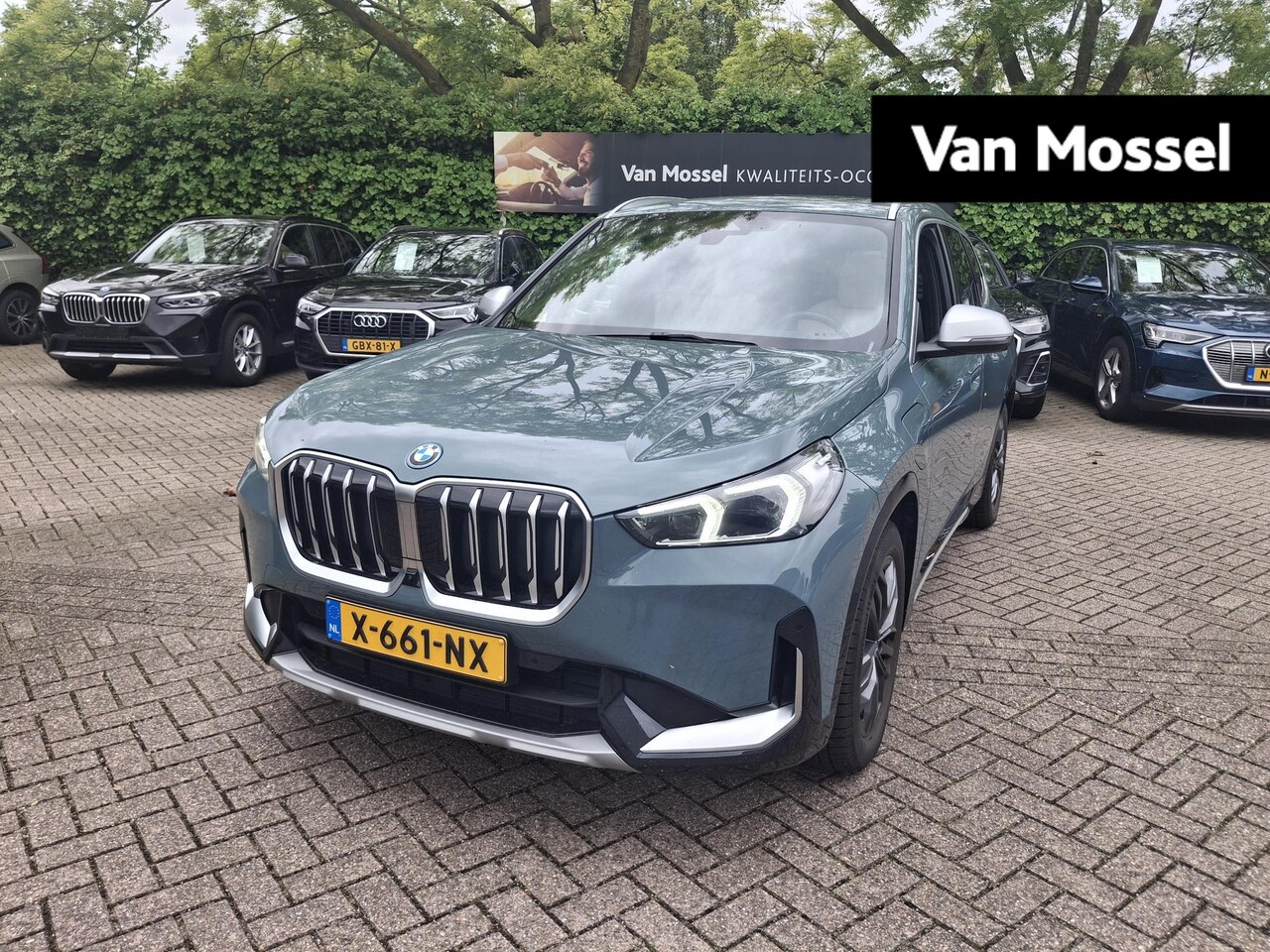 BMW X1 - xDrive30e X-Line | PANO-SCHUIFDAK | LEER | HARMAN KARDON | HEAD-UP | CAMERA | STOELEN VOOR - AutoWereld.nl