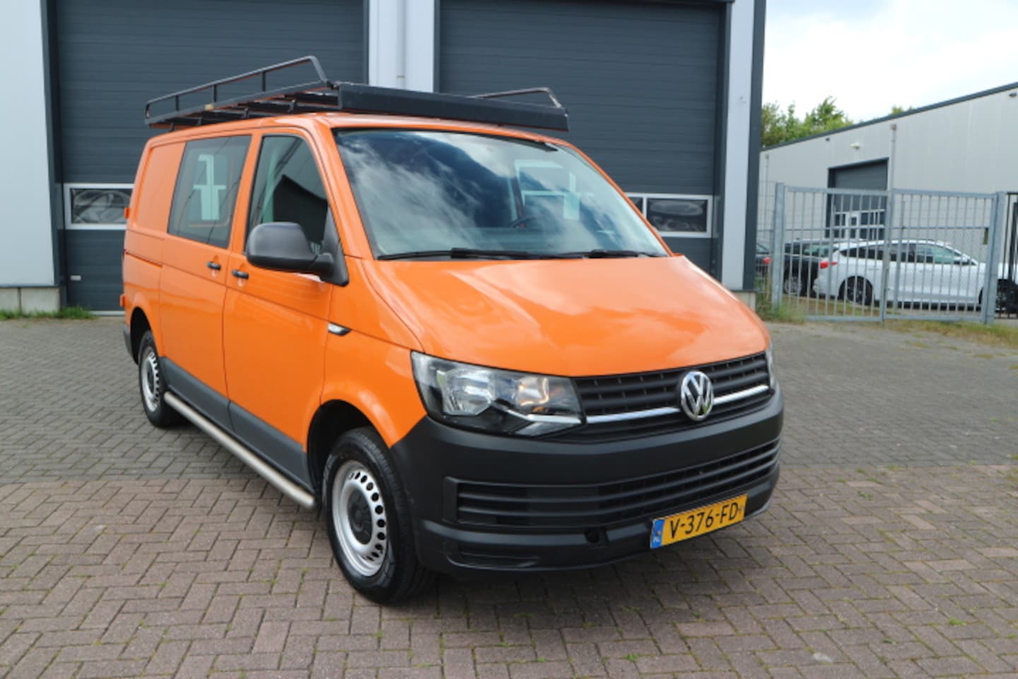 Volkswagen Transporter - 2.0 TDI L1H1 Comfortline 1e EIGENAAR - AutoWereld.nl