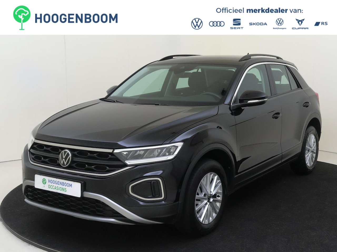Volkswagen T-Roc - 1.5 TSI Life | Parkeerassistent | Stoelverwarming | CarPlay | Elektrisch inklapbare buiten - AutoWereld.nl