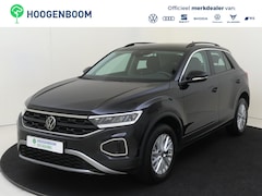 Volkswagen T-Roc - 1.5 TSI Life | Parkeerassistent | Stoelverwarming | CarPlay | Elektrisch inklapbare buiten