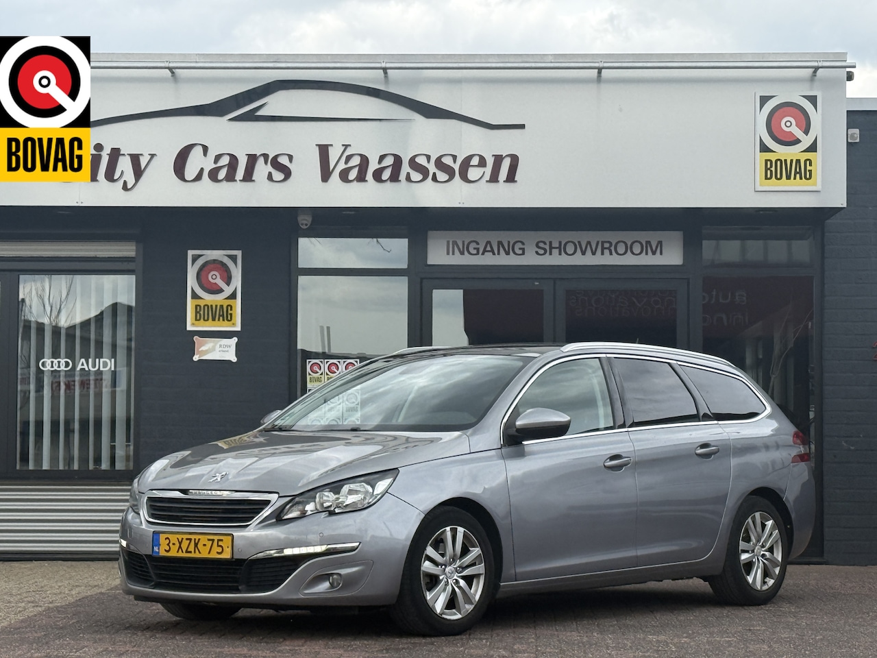 Peugeot 308 SW - 1.6 BlueHDI Blue Lease Executive 120 pk org nl auto nap logisch navi climate ctr cruise ct - AutoWereld.nl