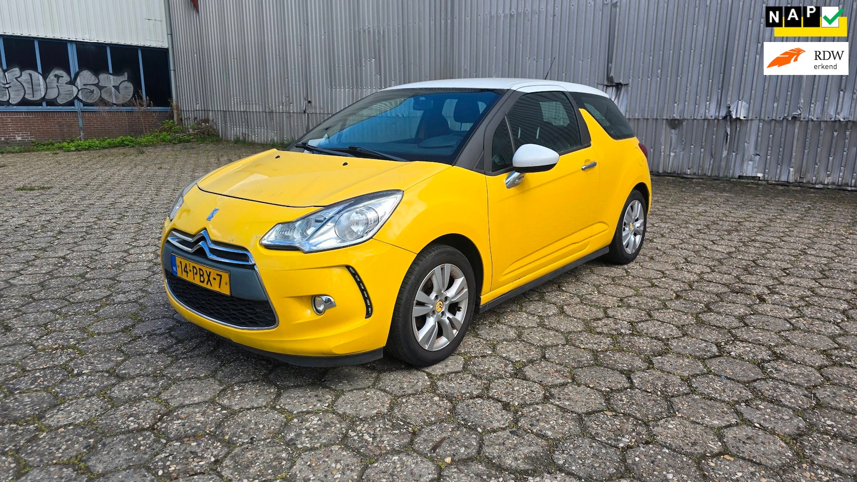 Citroën DS3 - 1.4 Chic motor loopt op 3 cil - AutoWereld.nl