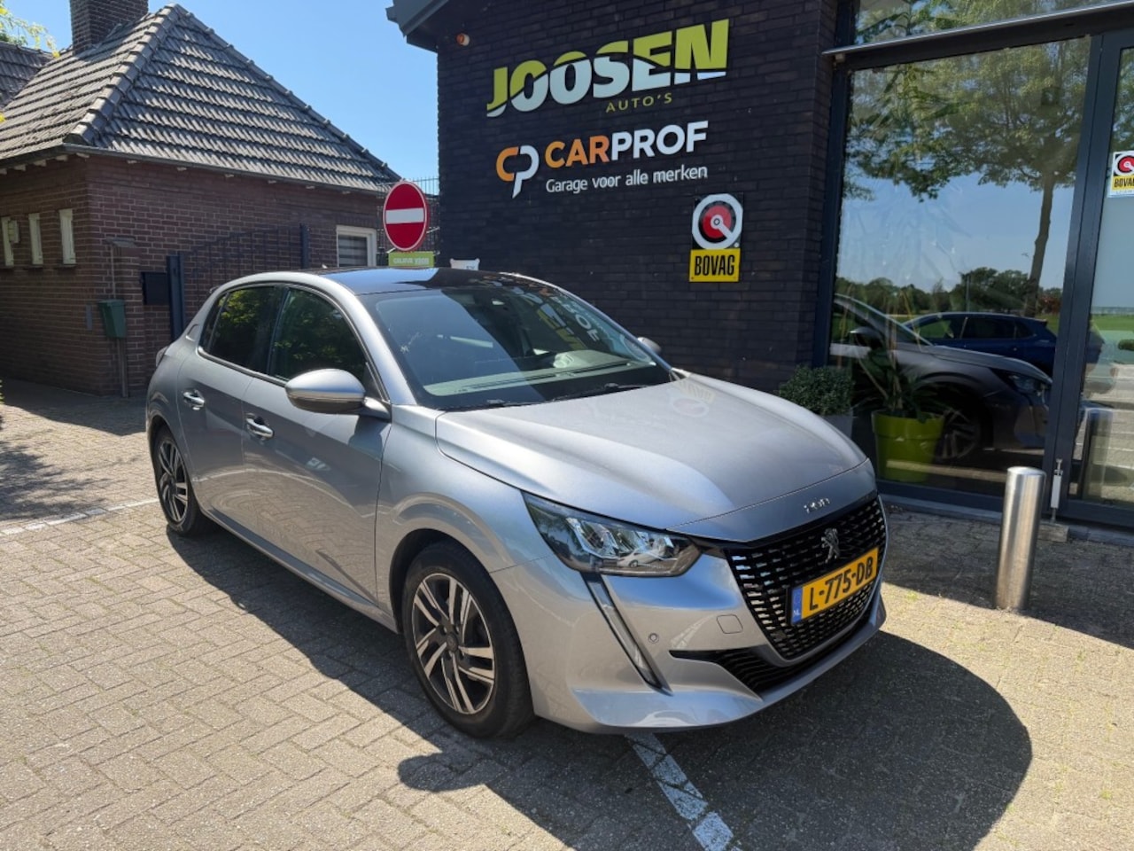 Peugeot 208 - 1.2 PT BL ALLURE - AutoWereld.nl