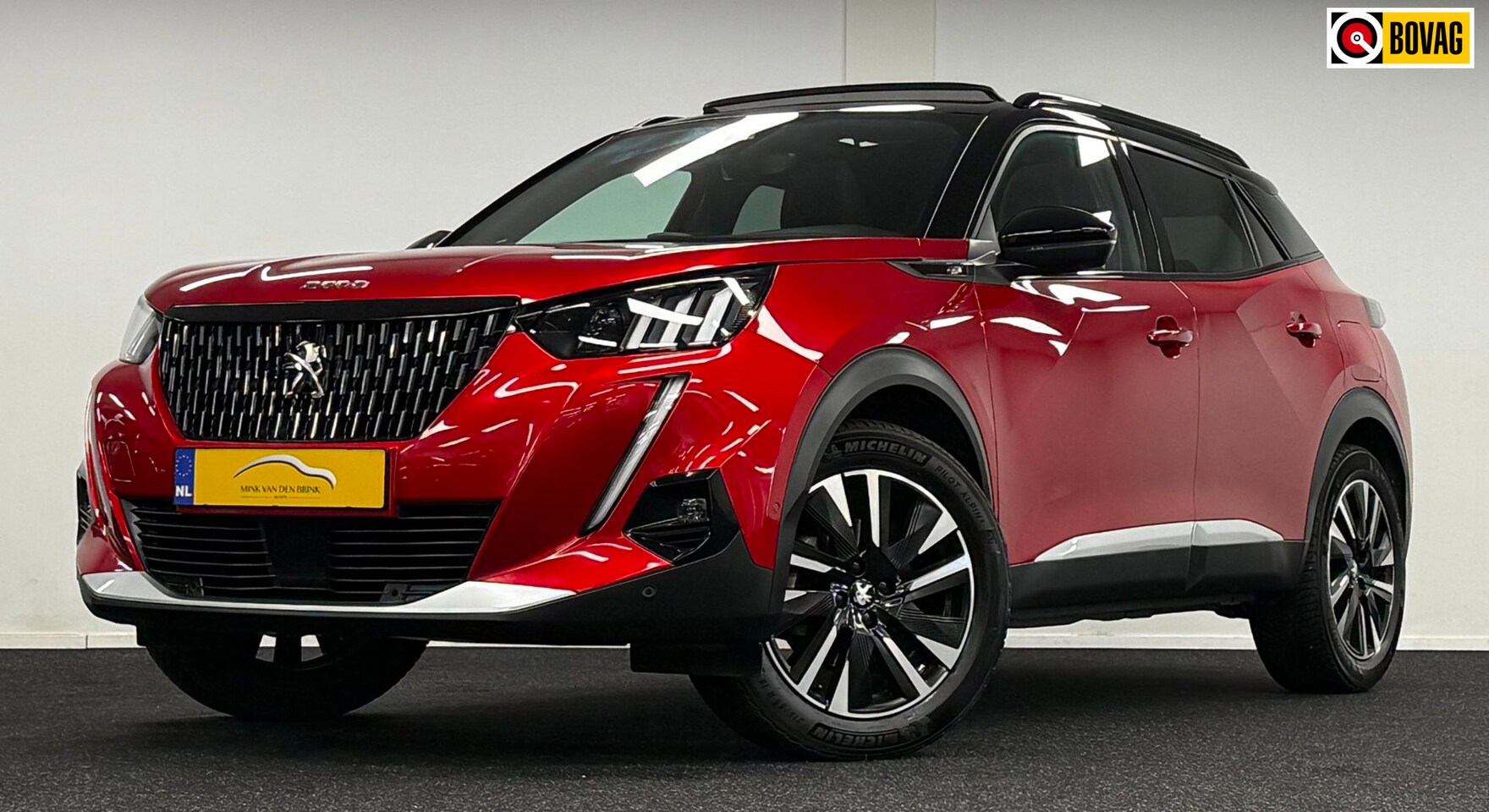Peugeot 2008 - 1.2 PureTech GT-Line*155PK*Panodak*Trekhaak*Stoelverw*Focal*Camera - AutoWereld.nl