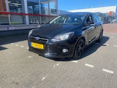 Ford Focus - 1.6 EcoBoost Titanium / Climate / Elek ramen
