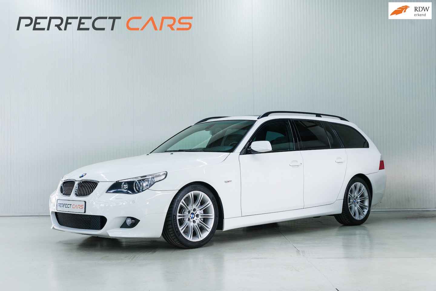 BMW 5-serie Touring - 550i 550i, leer, automaat, leer, panorama dak. BTW auto - AutoWereld.nl