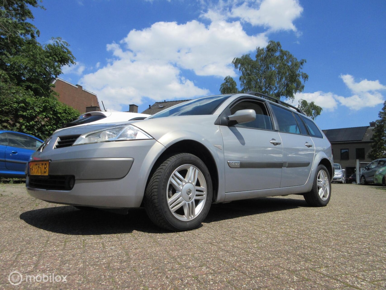 Renault Mégane Grand Tour - 1.6-16V Dynamique Luxe / Automaat - AutoWereld.nl