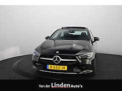 Mercedes-Benz CLA-Klasse - 250 e Business Solution Luxury Limited | Panoramadak | Sfeerverlichting | Leer | Led