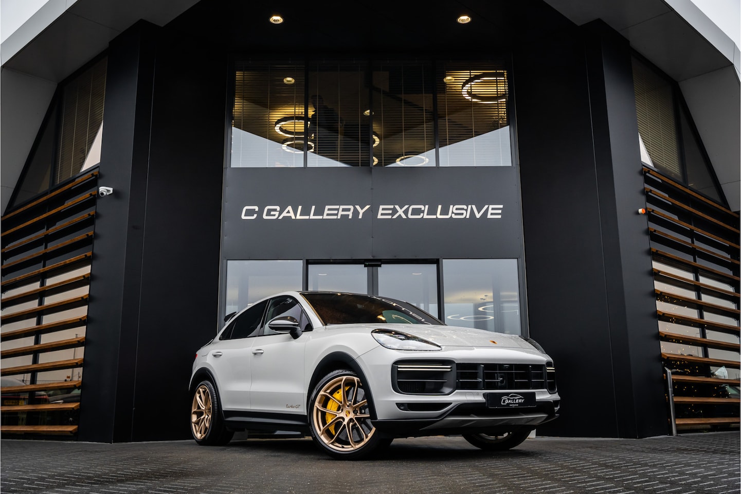 Porsche Cayenne Coupé - 4.0 Turbo GT - Individual | Sport Chrono | Luchtvering | HUD - AutoWereld.nl