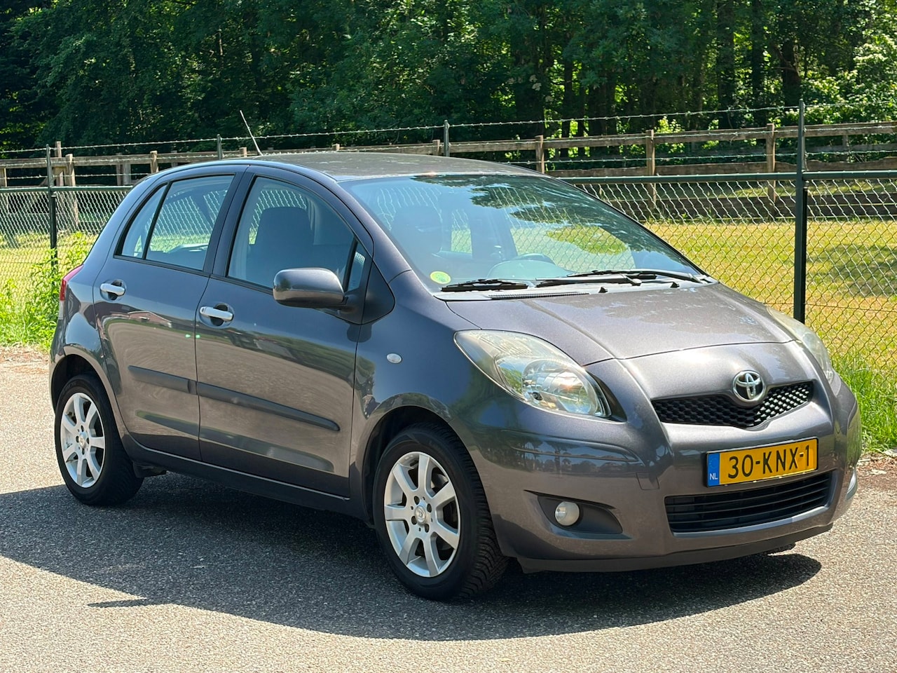 Toyota Yaris - 1.3 VVTi Aspiration 1.3 VVTi Aspiration /Airco/6-bak/ - AutoWereld.nl