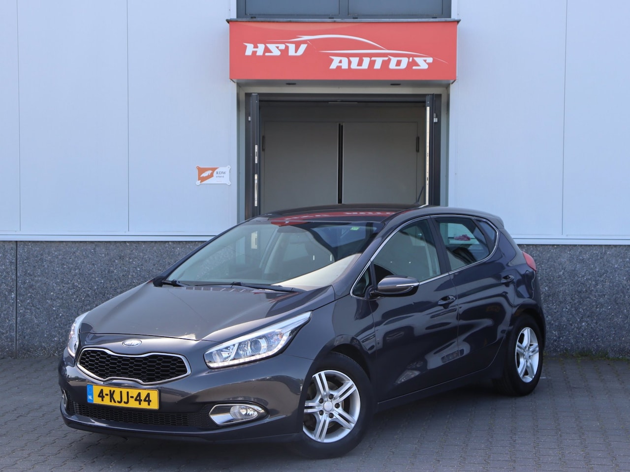 Kia Cee'd - 1.6 GDI 20th Anniversary airco LM 4-deurs org NL - AutoWereld.nl