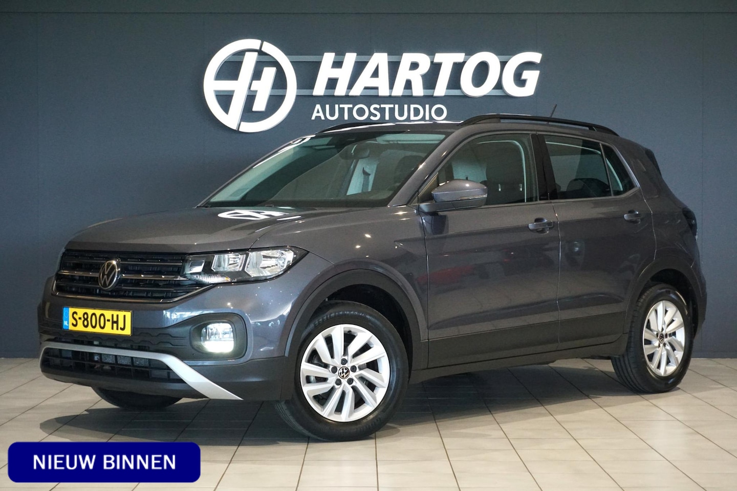 Volkswagen T-Cross - 1.0 TSI Life + CAMERA / TREKHAAK / APPLE CARPLAY - AutoWereld.nl