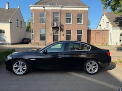 BMW 5-serie - 523i High Executive AUTOMAAT LEER