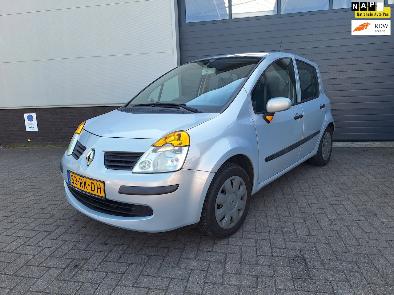 Renault Modus - 1.4-16V Authentique Luxe | 1.4-16V Authentique Luxe | - AutoWereld.nl