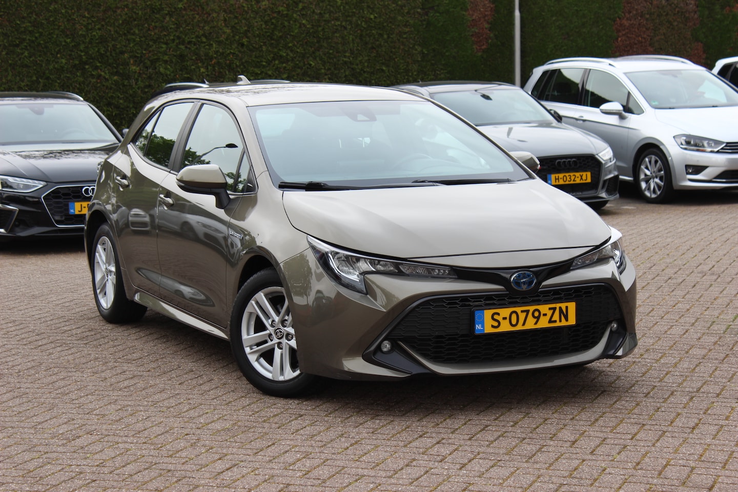 Toyota Corolla - 1.8 Hybrid Active / Camera / CarPlay / 16'' / DAB / ACC / Bluetooth - AutoWereld.nl