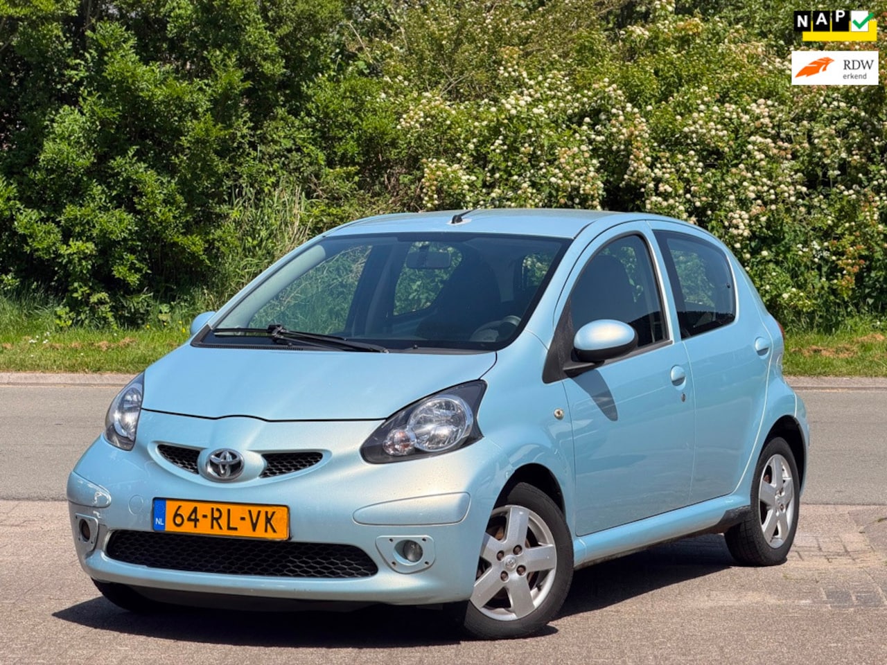 Toyota Aygo - 1.0 / 5-DRS / AIRCO / ZUINIG - AutoWereld.nl