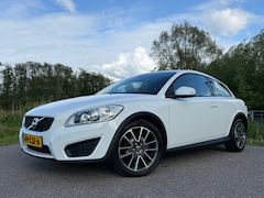 Volvo C30 - 1.6 D2 Advantage | 1e Eigenaar | slechts 119.754 km | 17" Velgen | Clima | Trekhaak | PDC