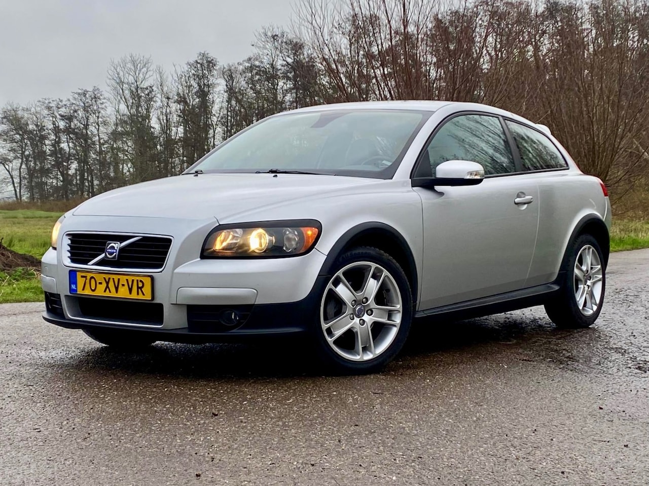 Volvo C30 - 1.6 Momentum Leder Clima Cruise Control Trekhaak Goed Onderhouden NAP - AutoWereld.nl
