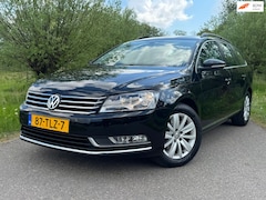 Volkswagen Passat Variant - 1.4 TSI Comfortline BlueMotion / Automaat / Airco / Navigatie /CC / PDC / Trekhaak / LM-Ve