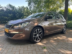 Peugeot 308 - 1.2 VTi Airco cruis navi PDC elk ramen