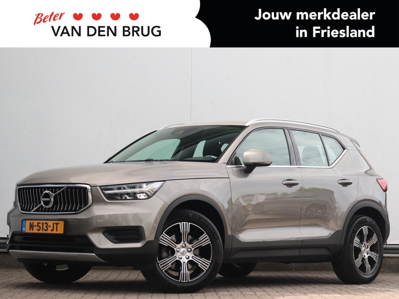 Volvo XC40 - 2.0 B4 Inscription | Stoel en stuurverwarming | Wegklapbare trekhaak | Elektrische kofferb - AutoWereld.nl