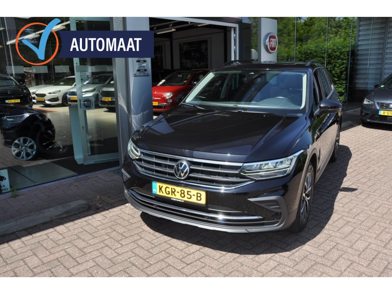 Volkswagen Tiguan - 1.4 TSI eHy R Bns+ Panodak Winterpack All Seasons - AutoWereld.nl