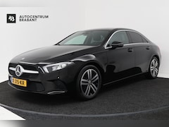 Mercedes-Benz A-klasse - 180 Business Solution Luxury (SFEERVERLICHTING, TREKHAAK UITKLAPBAAR, STOELVERWARMING, 1e