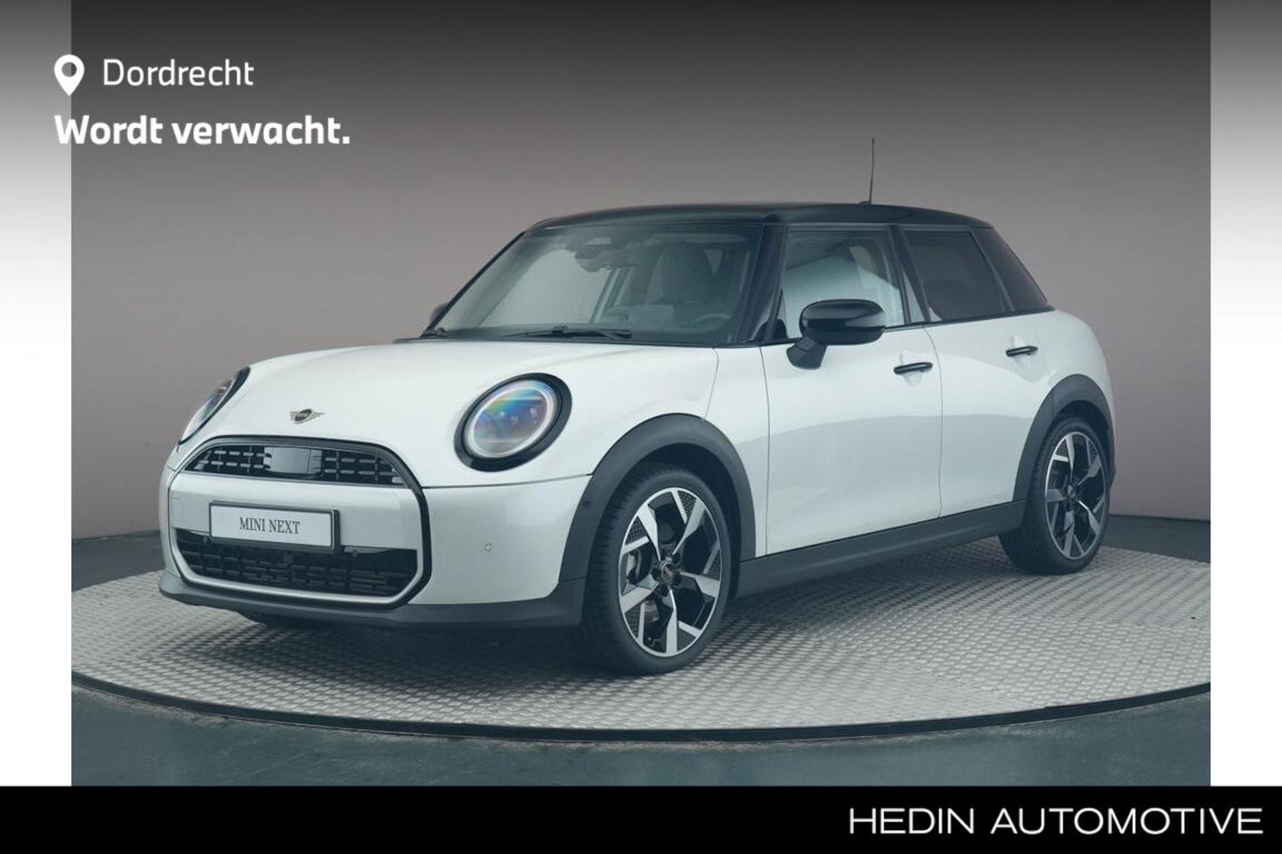 MINI Cooper - 5-deurs 1.5 C Classic 157 pk M Pakket | Comfort Access | Stuurwielverwarming | YUC - AutoWereld.nl