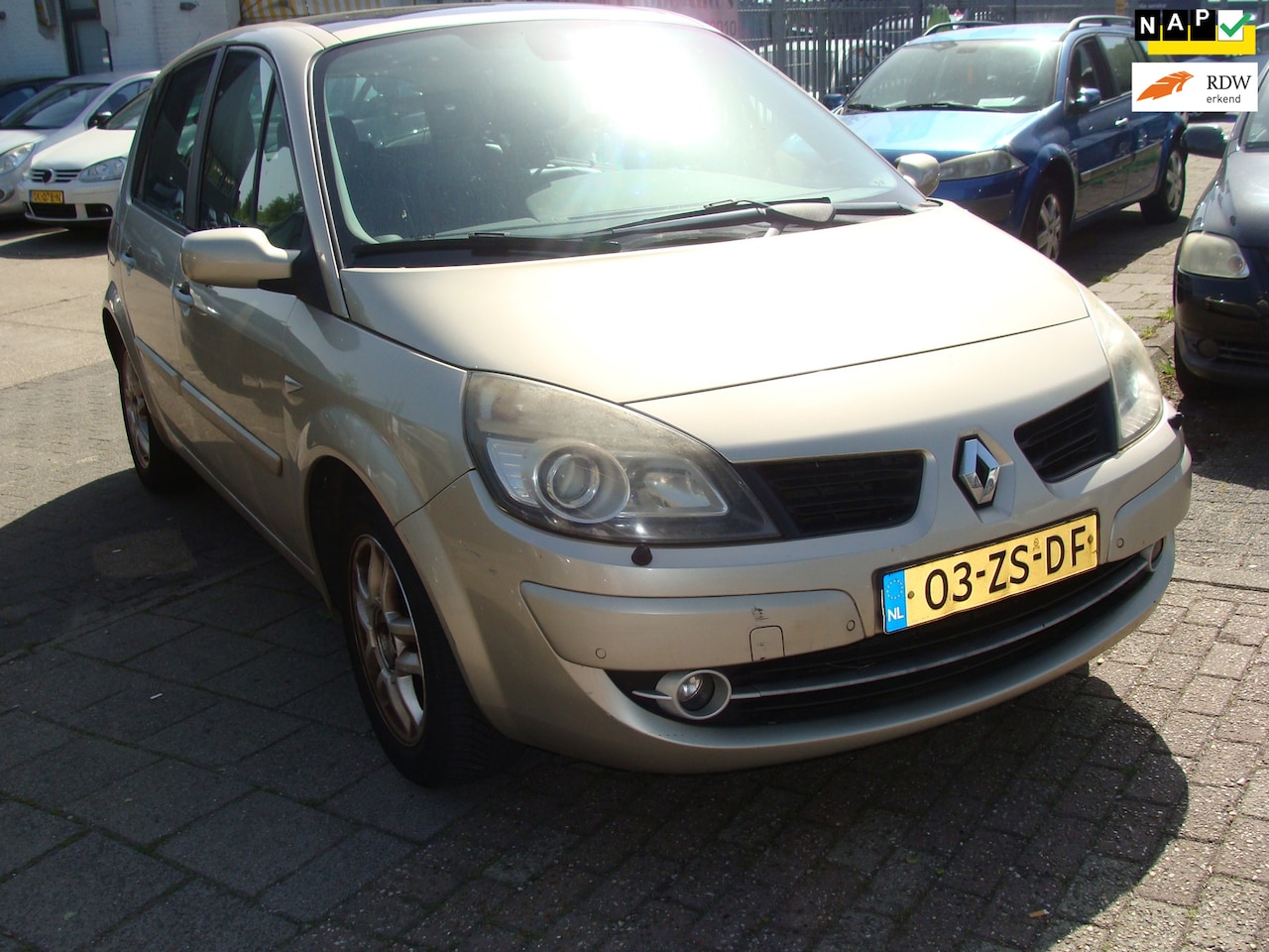 Renault Scénic - 2.0-16V Tech Line airco elek pak nap apk - AutoWereld.nl