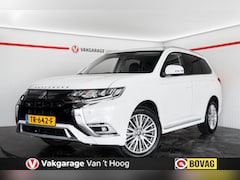 Mitsubishi Outlander - 2.4 PHEV Intense+|Trekhaak|Schuifdak|Stoelverwarming