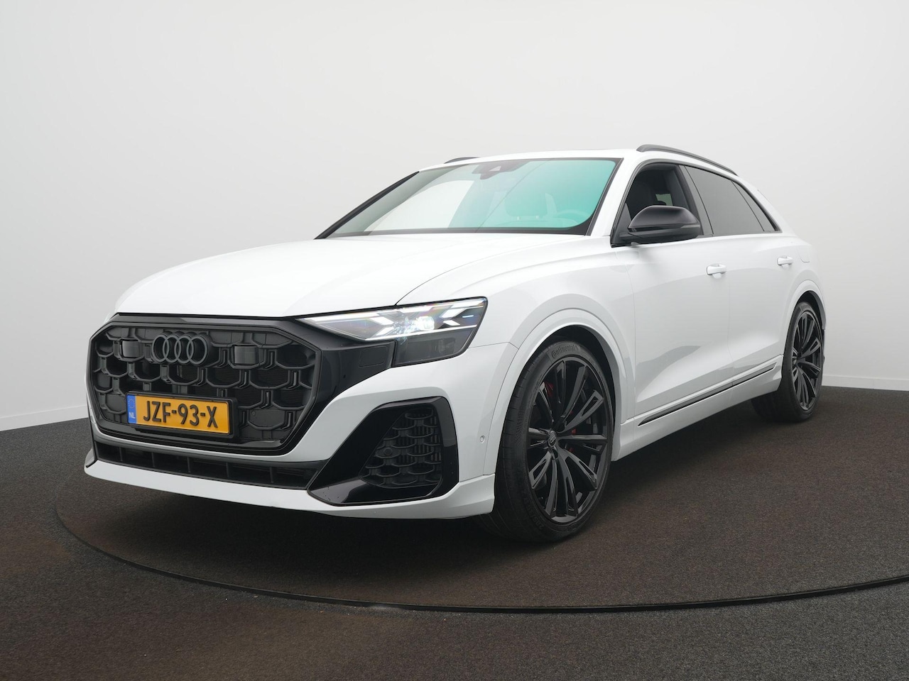 Audi Q8 - 55 TFSI e quattro Pro Line S S-Line | Panodak | Elek. Trekhaak | Nachtzicht | 23 Inch | B& - AutoWereld.nl