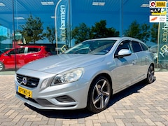 Volvo V60 - 1.6 T3 R-Design, NAP, Trekhaak, 18 inch