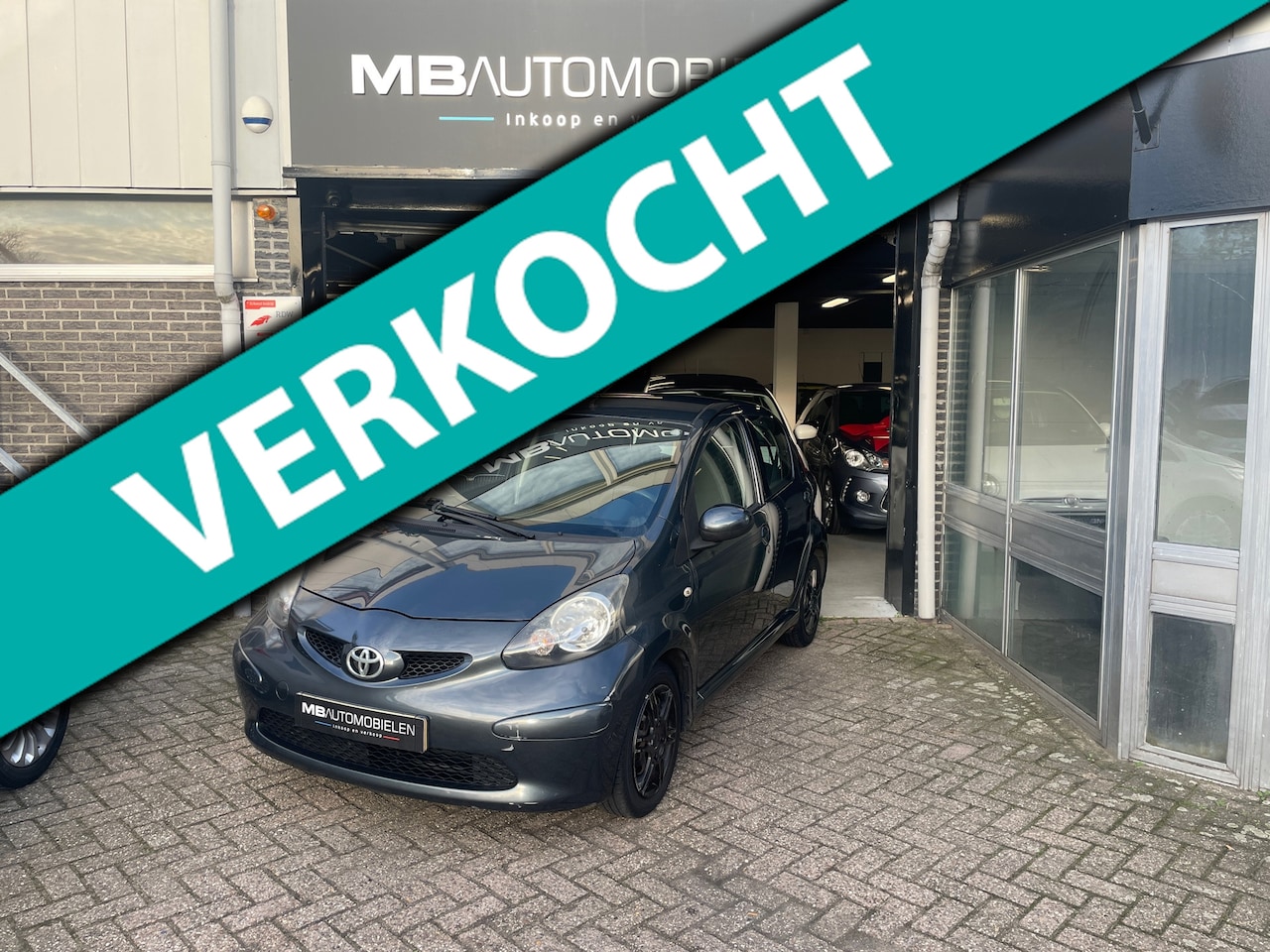 Toyota Aygo - 1.0-12V +/5 Deurs/Automaat/1 JR-Apk/Nap/Nieuwe Koppeling! - AutoWereld.nl