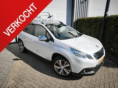 Peugeot 2008 - 1.6 VTi Féline Panorama Trekhaak Navigatie Airco