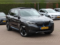 BMW iX3 - High Executive 80 kWh / SoH 94, 9% / Trekhaak / Panoramadak / 360Camera / Head-up / 20'' /
