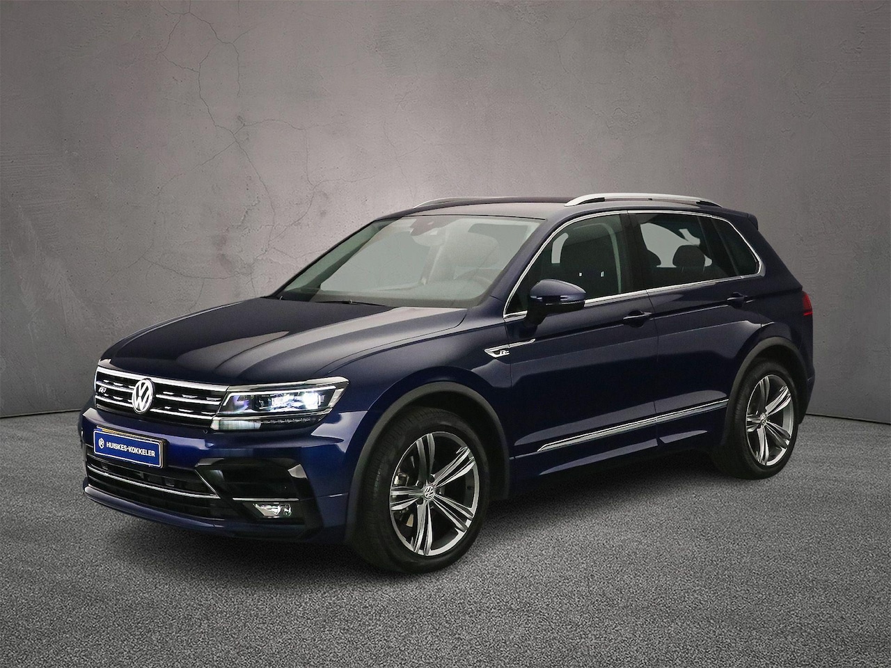 Volkswagen Tiguan - Highline Business R 1.4 TSI 150pk DSG Automaat Trekhaak, Elektrische achterklep, Adaptive - AutoWereld.nl