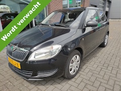 Skoda Fabia - 1.2 TSI Arctic Airco - All seasonbanden - Elektr.ruiten - Van 1e eigenaar afkomstig - NL a