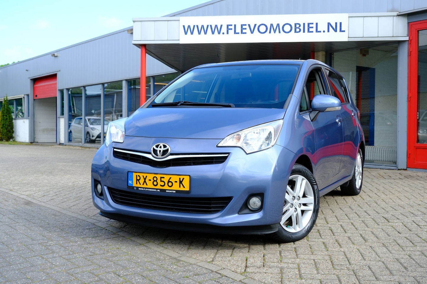 Toyota Verso S - 1.3 VVT-i Aspiration 5-drs Pano|Navi|Airco|LMV - AutoWereld.nl
