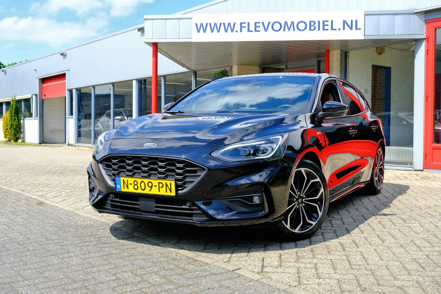 Ford Focus - 1.0 EcoBoost Hybrid ST Line X Business Pano|Navi|Clima|Cam|LMV - AutoWereld.nl