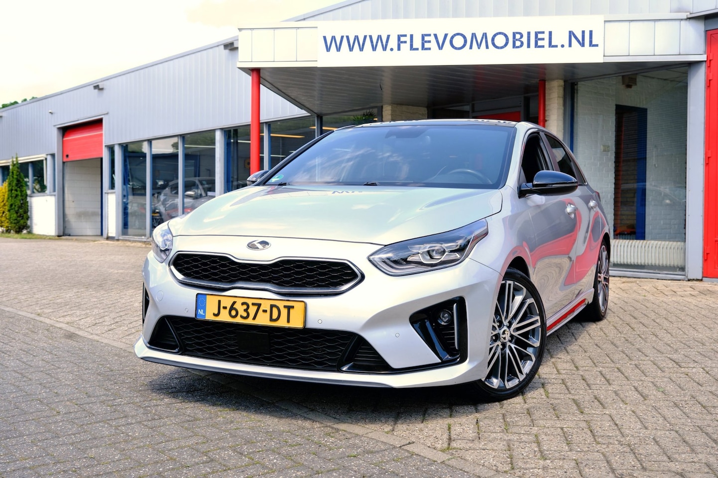 Kia Cee'd - Ceed 1.4 T-GDi GT-PlusLine Aut. Pano|Leder-Alcantara|Cam|CarPlay|Navi - AutoWereld.nl