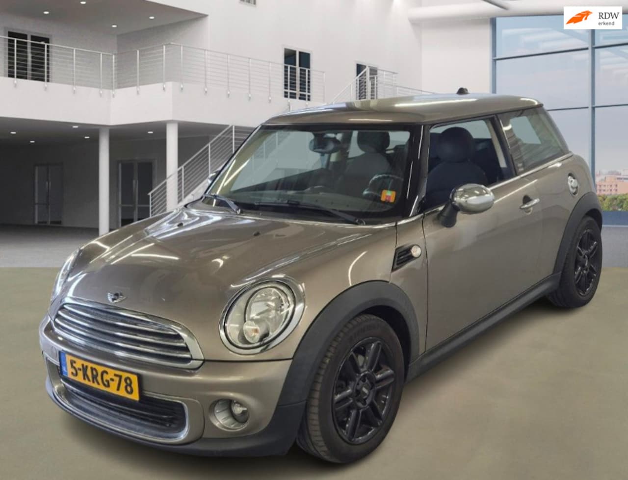 MINI One - Mini 1.6 Holland Street NAVI CRUISE HALF LEDER 2 X SLEUTELS - AutoWereld.nl