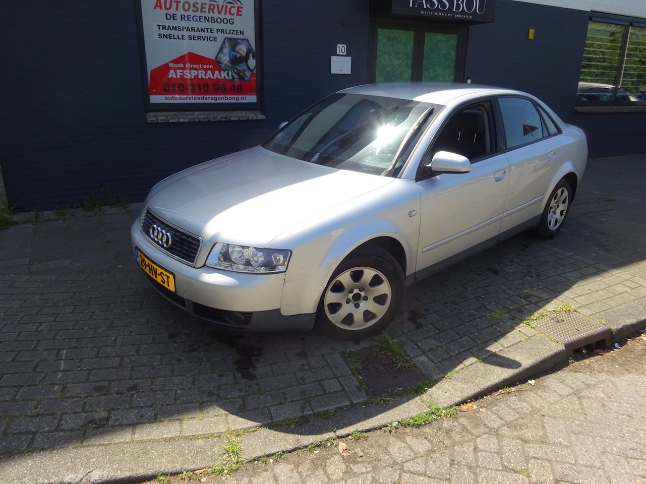 Audi A4 Limousine - 1.9 TDI H6 - AutoWereld.nl