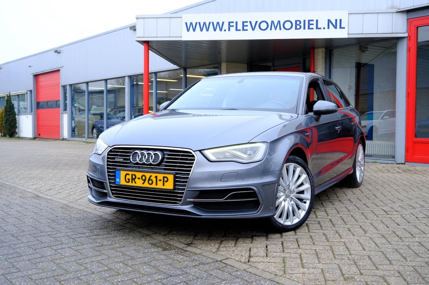 Audi A3 Sportback - 1.4 e-tron PHEV Plug-in Hybrid Aut. S-Line|Leder|Sportstoelen|Clima|LED - AutoWereld.nl