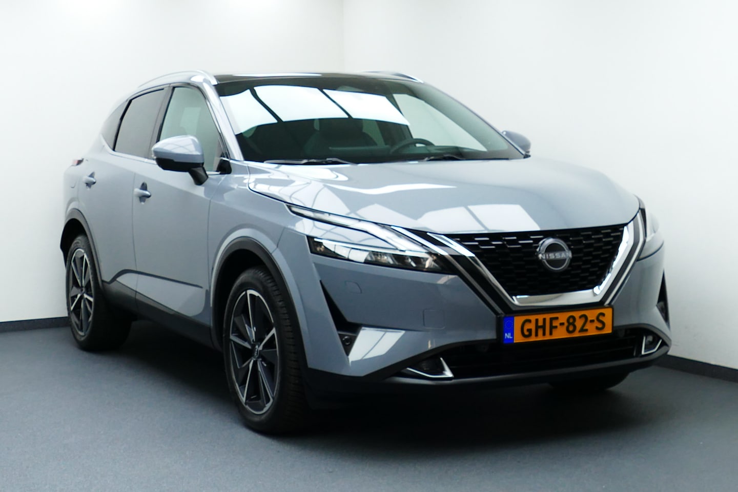 Nissan Qashqai - 1.3 MHEV Xtronic Tekna Plus. Panodak, Leer, Stoel&StuurVerw, 19"LMV, Haak 1800kg - AutoWereld.nl